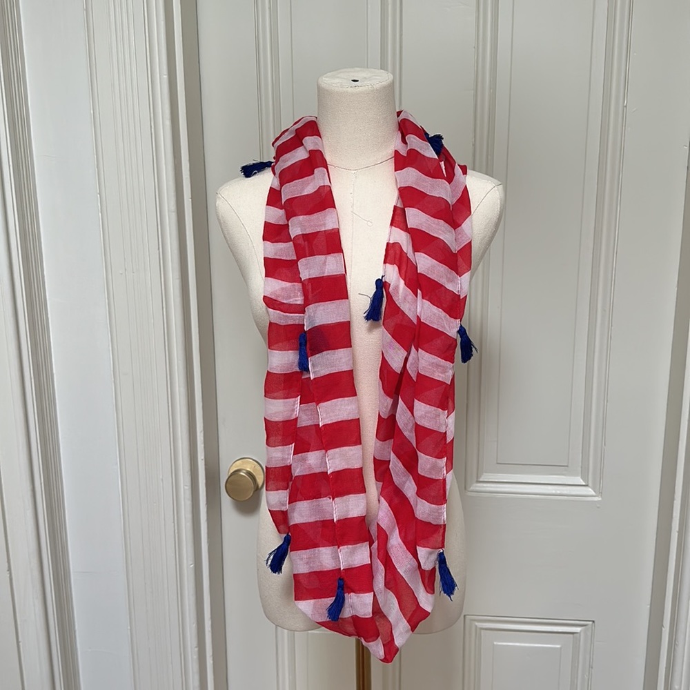 Red and white infinity scarf